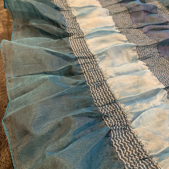 Infinity Loop Scarf Wrap Up Blue Turquoise Tone Ruffle - Picture 6 of 9